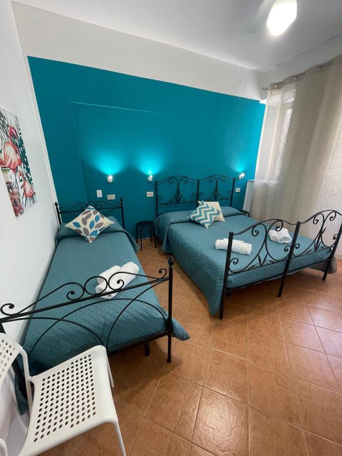 Maqueda Rooms Palermo Bagian luar foto